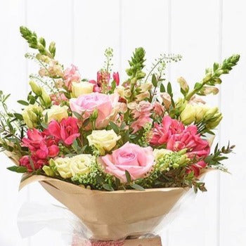 SOUTHGATE -  Gift Box Bouquet